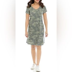 ✨3/$15✨ Camo New Directions Dress Medium